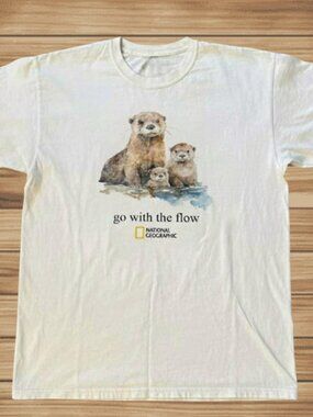 National Geographic T-shirt Otter Family "Go with the Flow"